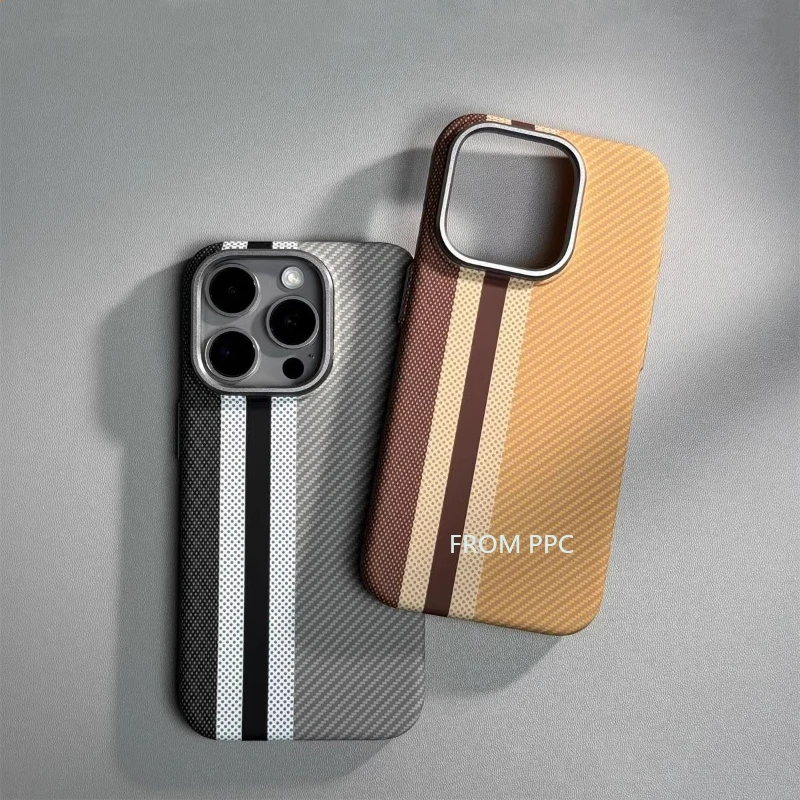 Phone Cases Dior - Casing Ponsel Magnetik Serat Karbon 16